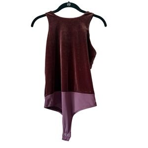 Express Body Contour Bodysuit Velvet Sleeveless Open Back Plum Purple‎